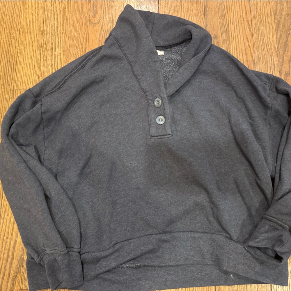 Xirena Medium Cozy Pullover Sweater